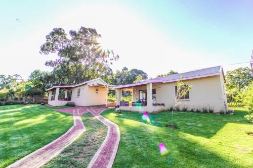 Фотография гостевого дома Cinzaco Dullstroom