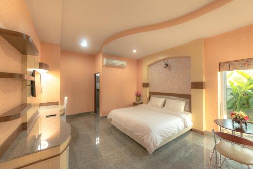Фотография гостиницы Martina Hotel Surin
