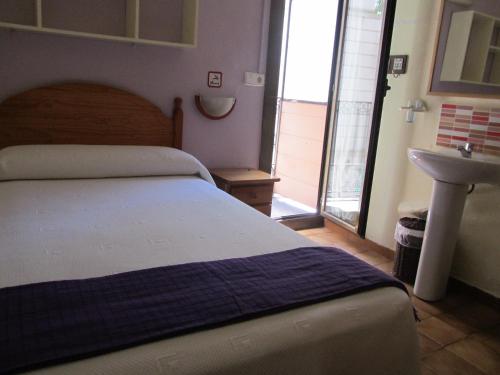 Фотография гостевого дома Pension Alamar