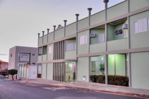 Фотография гостиницы Hotel Carolina 2- próximo ao hospital Regional, hospital Mario Palmério, Hospital São Marcos