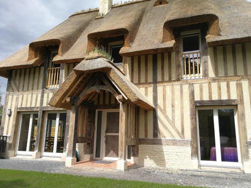 Фотография мини отеля Auberge du Vieux Tour Le Manoir