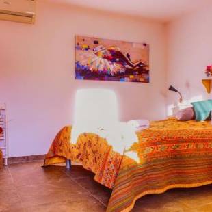 Фотографии гостевого дома
Little garden house