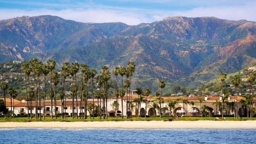 Фотография гостиницы Hilton Santa Barbara Beachfront Resort