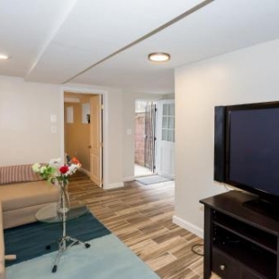 Фотография гостевого дома 2 Full Bedrooms Basement Apt; 3-Min Walk To Petworth Metro;