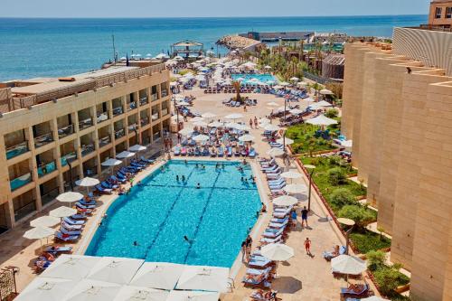 Фотографии гостиницы 
            Coral Beach Hotel And Resort Beirut