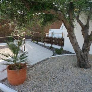 Фотографии апарт отеля
Delphini Studios