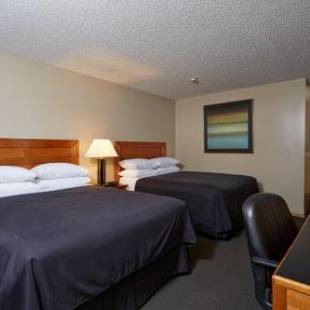 Фотографии мини отеля
Royal Hotel Lloydminster