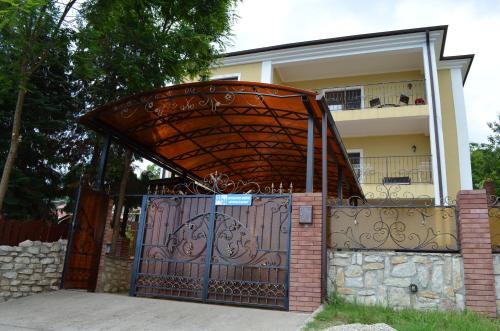 Фотографии гостевого дома
Три пЫхты