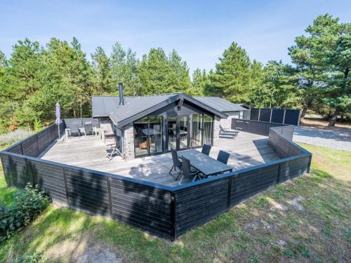 Фотография гостевого дома Holiday home Blåvand CLXVI