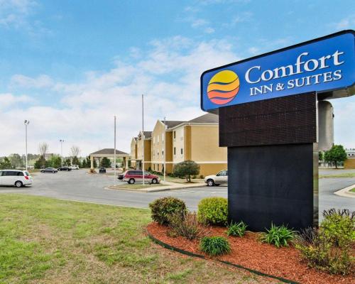 Фотография гостиницы Comfort Inn & Suites Bryant - Benton