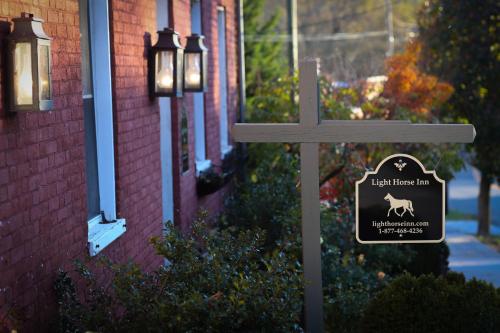 Фотография мини отеля Light Horse Inn