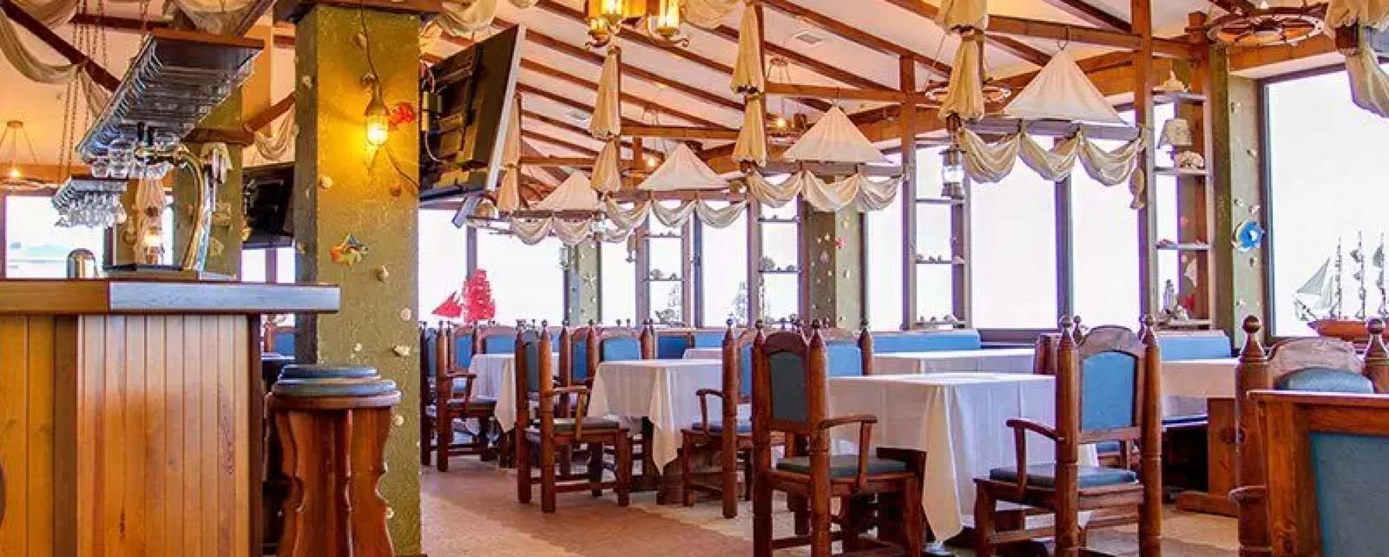 Фотографии банкетного зала Зал ресторана Парус