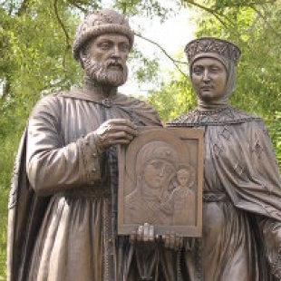 Фотография памятника Памятник Петру и Февронии