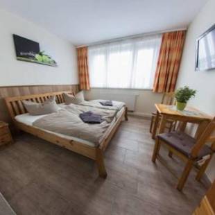 Фотографии гостевого дома
Hollis Rast