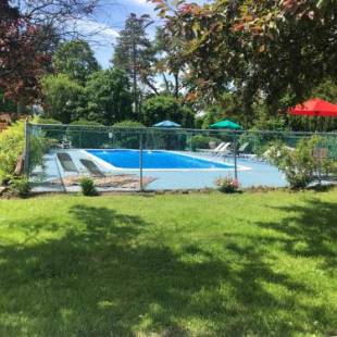 Фотографии мотеля
The Black Mountain Inn