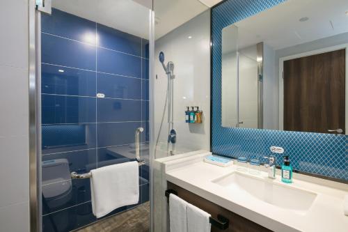 Фотография гостиницы Holiday Inn Express Hangzhou Xixi Tourism Zone, an IHG Hotel