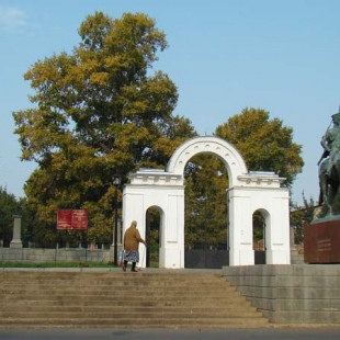 Фотография достопримечательности Троицкое кладбище