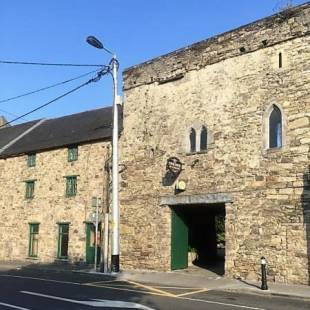 Фотографии мини отеля
The Tower House B&B