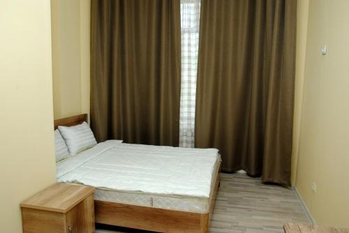 Фотографии гостиницы 
            Chinor Garden