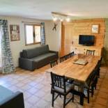 Фотография гостевого дома Chalet avec jardin proche piste