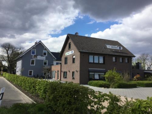 Фотография гостиницы Hotel Zum Alten Schlagbaum