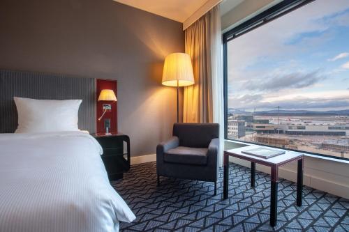 Фотография гостиницы Radisson Blu Hotel Zurich Airport