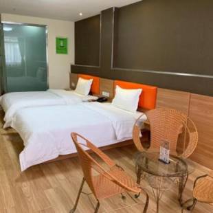 Фотографии гостиницы
7Days Inn Yingshang LAN-STAR building materials market