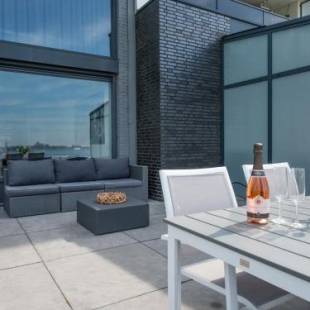 Фотографии гостевого дома
Modern Holiday Home in Kamperland near the Sea