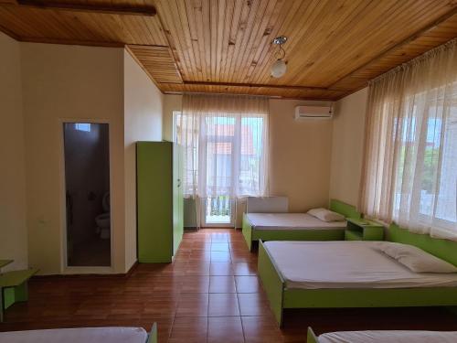 Фотографии гостиницы 
            Лела на Шота Руставели, 319