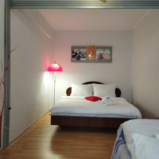 Фотографии квартиры 
            Квартира Двухкомнатная возле центра