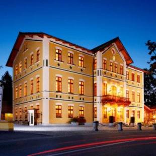 Фотографии гостиницы 
            Hotel & Restaurant Waldschloss