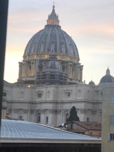 Фотография гостевого дома Zeus Inn - Una finestra sul Vaticano