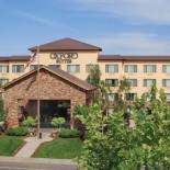 Фотография гостиницы Oxford Suites Chico