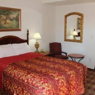 Фотографии мотеля
Economy Inn Paso Robles