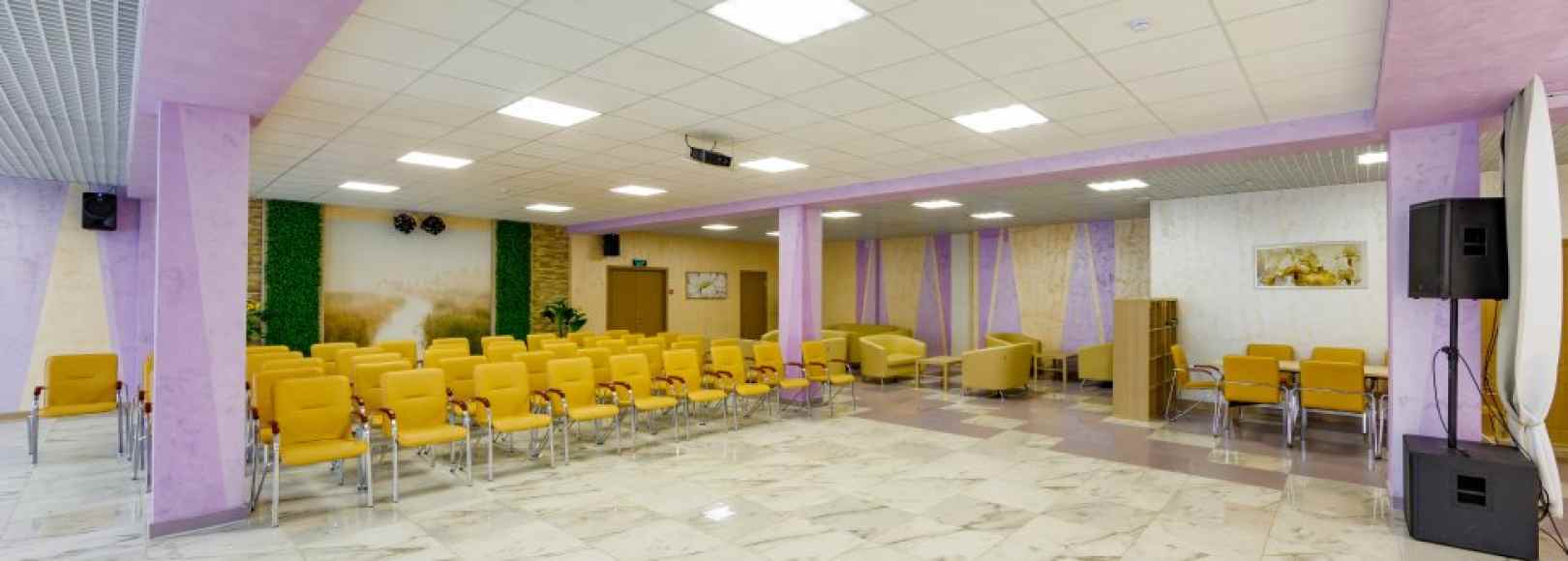 Фотография конференц-зала Зал клуба санатория Нижние Серги