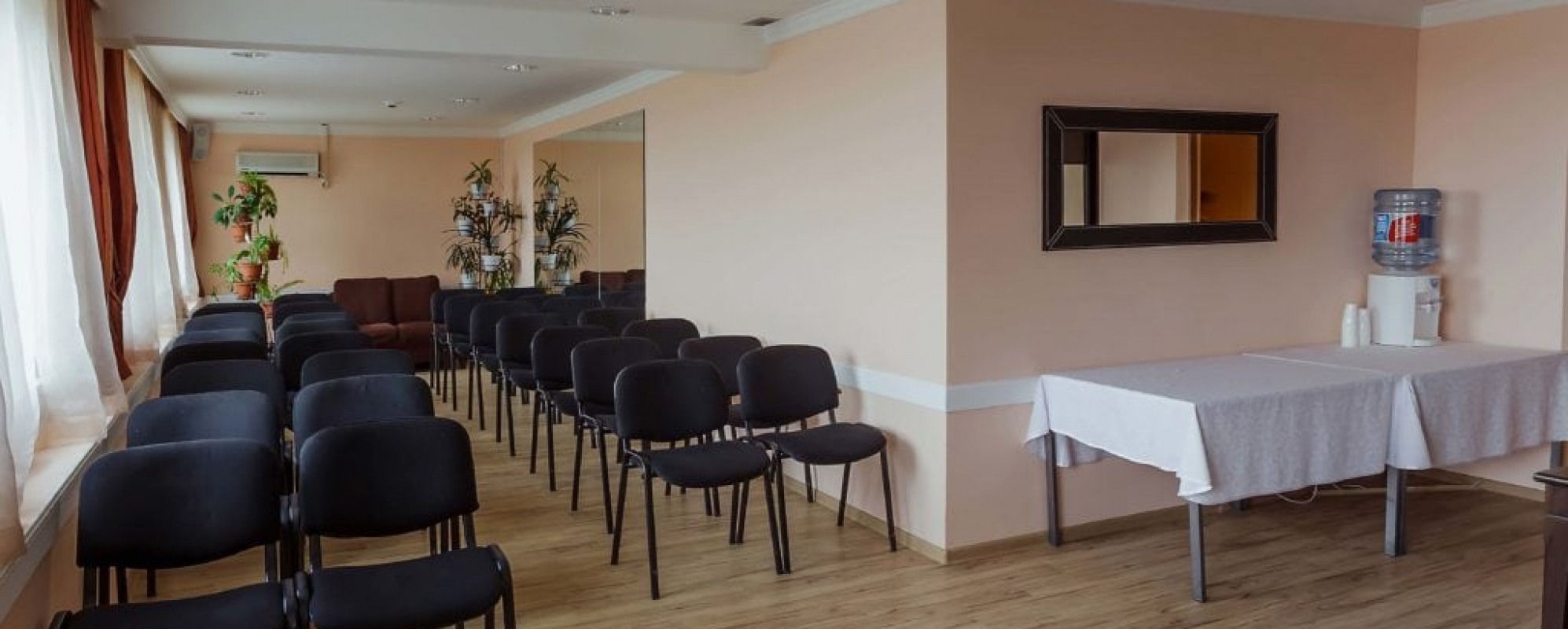 Фотографии конференц-зала Конференц-холла