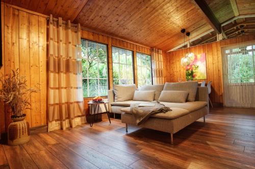 Фотография гостевого дома SCHWANENNEST AM HADDORFER SEE * TOP AUSSTATTUNG