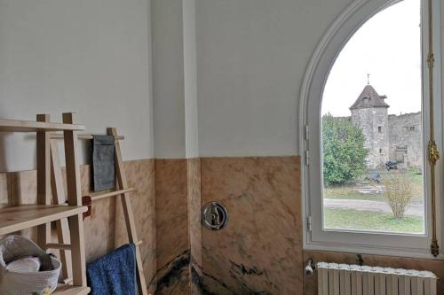 Фотография гостевого дома Magnifique villa de charme avec piscine