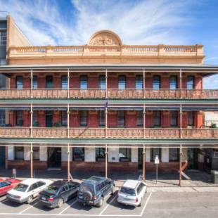 Фотографии гостиницы 
            Quality Inn The George Hotel Ballarat