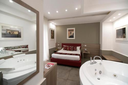 Фотографии мини отеля
Regina Margherita Suite