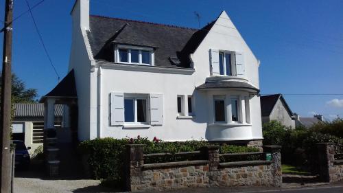 Фотография гостевого дома Maison spacieuse entre la ville et la côte