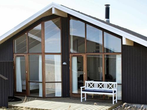Фотография гостевого дома Three-Bedroom Holiday home in Ulfborg 2