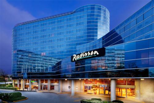 Фотография гостиницы Radisson Hotel Vancouver Airport
