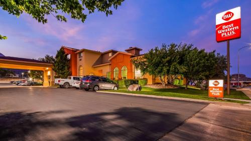 Фотография гостиницы Best Western Plus - Wendover Inn