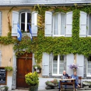 Фотографии гостиницы 
            Hôtel Les Templiers