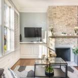 Фотография гостевого дома Luxe Colonial Home In Old Town by CozySuites with 1 parking spot