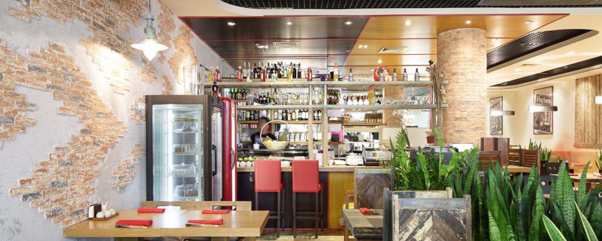 Фотографии кафе
Stone Age Cafe