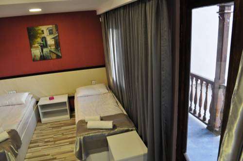 Фотографии гостиницы
Tiflis Metekhi Hotel