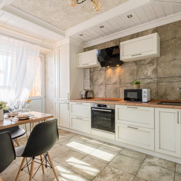 Фотографии квартиры 
            Квартира 3-к в новом мкр. Университет от RentAp, 6 сп.мест