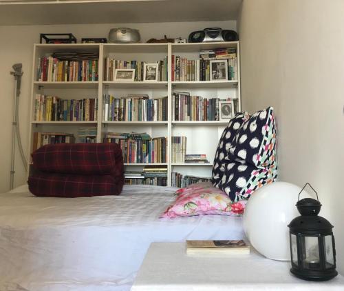 Фотография Жилья Books&Bed Close to the Lake